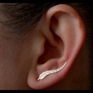 Feather Gold or Silver Ear Crawler